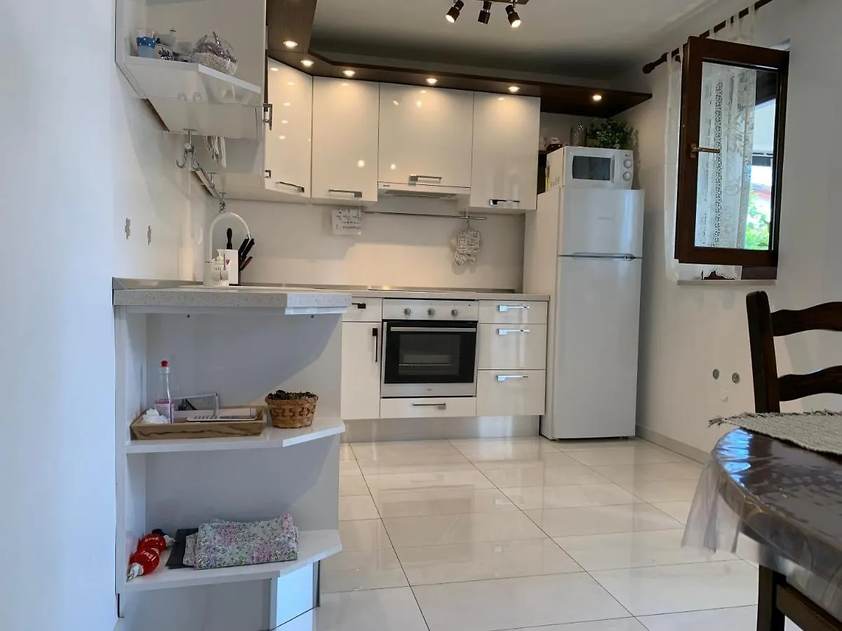 Puntizela-Patty Apartment Pula Croatia